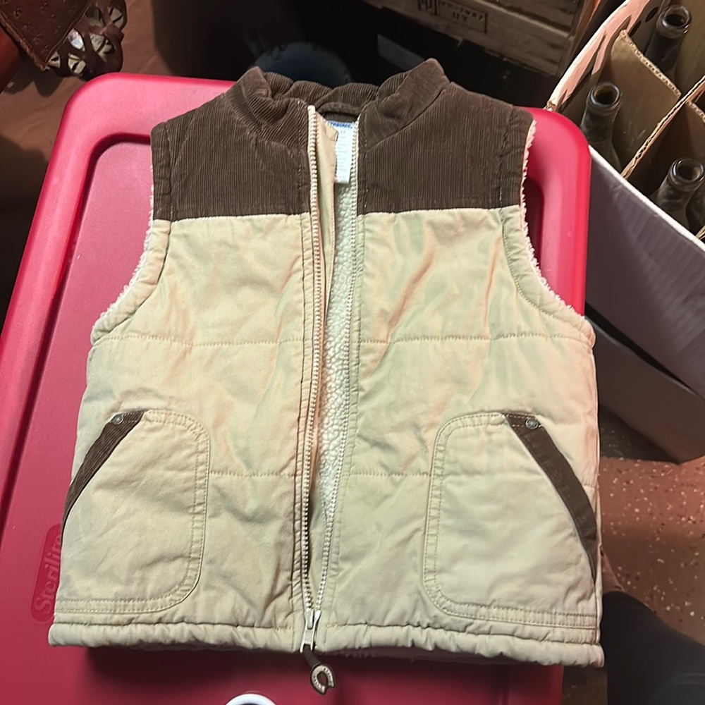 Gymboree toddler boys’ vest.